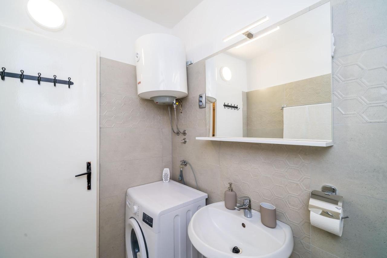 Marija Close To Old Town Appartement