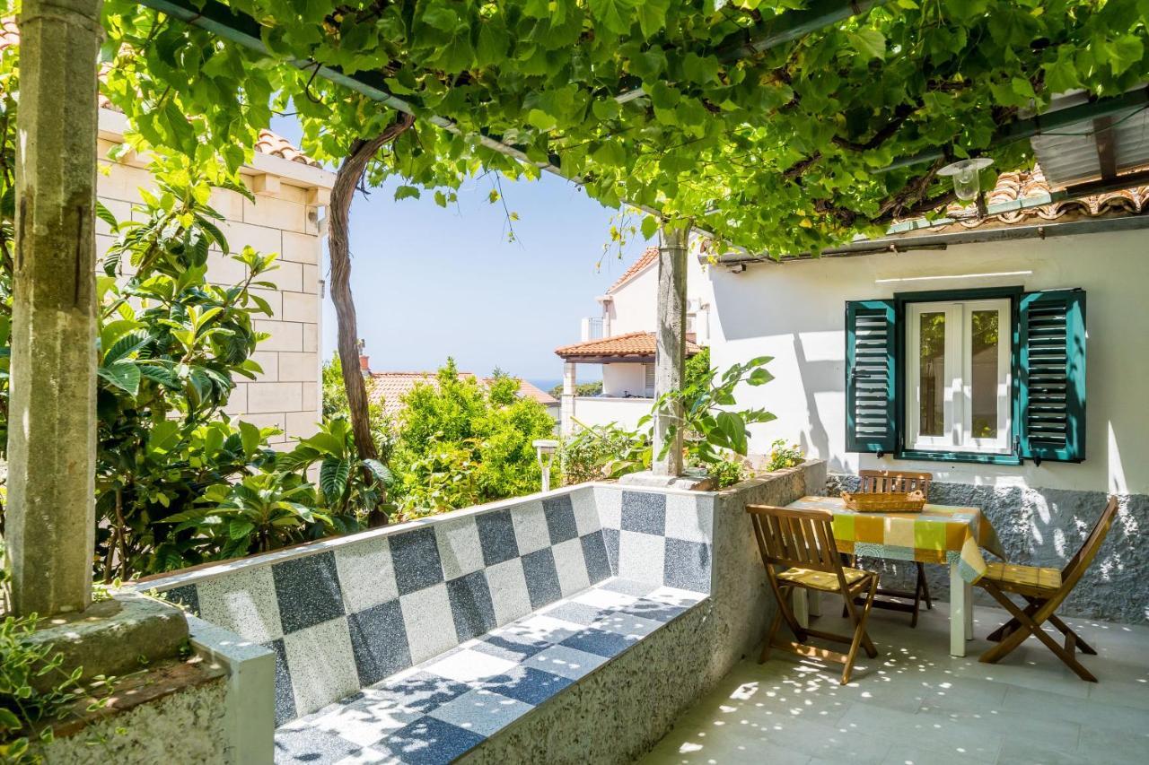 Marija Close To Old Town Apartment